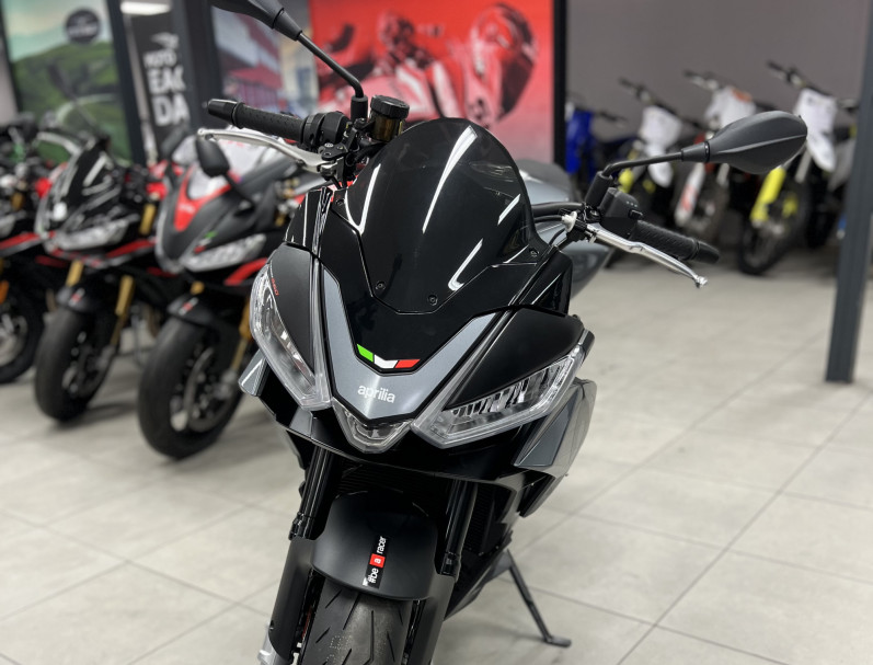 APRILIA TUONO 660