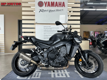 YAMAHA MT-09 Y-AMT AKRAPOVIC