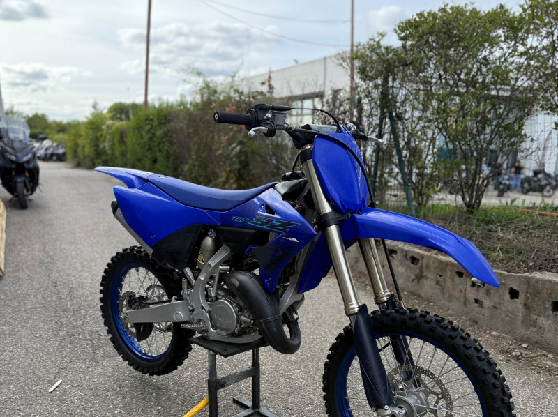 YAMAHA YZ 125
