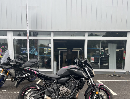 YAMAHA MT-07