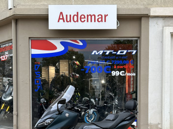 YAMAHA XP T-MAX 560 TECH MAX