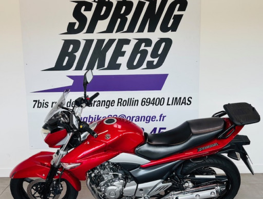 SUZUKI GW 250 INAZUMA