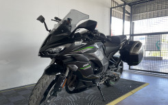 KAWASAKI NINJA 1000 SX TOURER + AKRAPOVIC