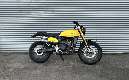 CABALLERO 500 SCRAMBLER 1ERE MAIN 