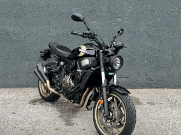 YAMAHA XSR 700