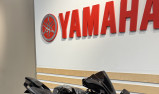 YAMAHA R1