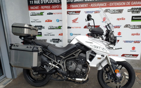 TRIUMPH TIGER 800 XRT
