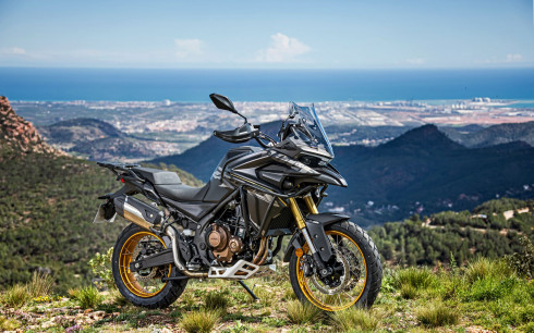 VOGE 625 DSX