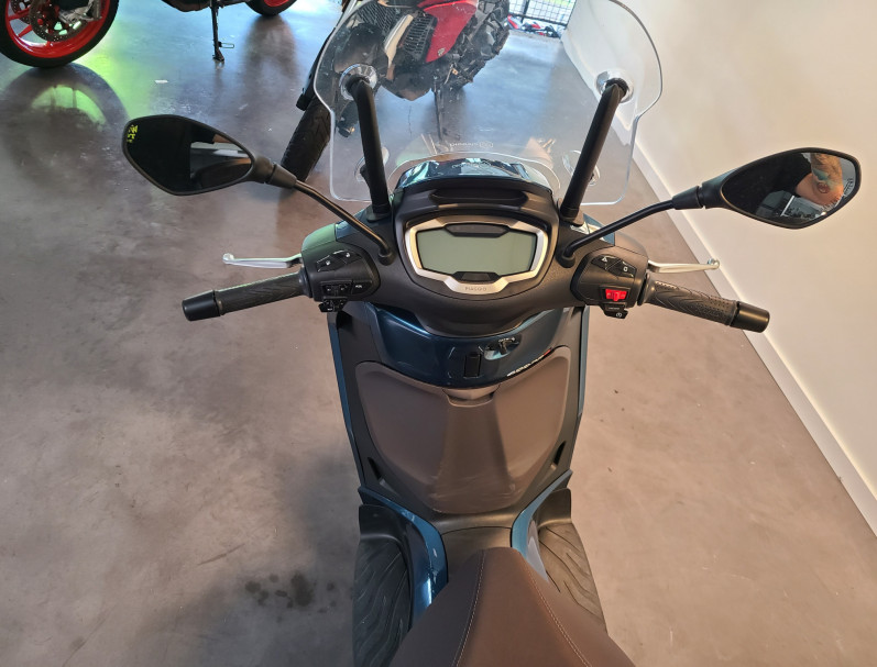 PIAGGIO BEVERLY 400