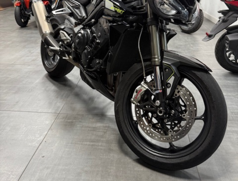 TRIUMPH STREET TRIPLE 765 RS 2024