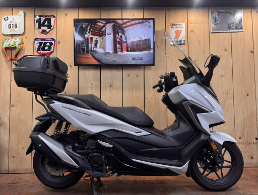 HONDA  FORZA 350 / GARANTIE 12 MOIS 