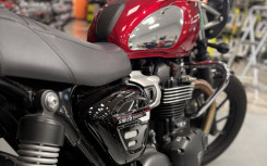 TRIUMPH SPEED TWIN 900