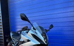 SUZUKI GSX-8R