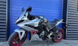 SUZUKI GSX-8R