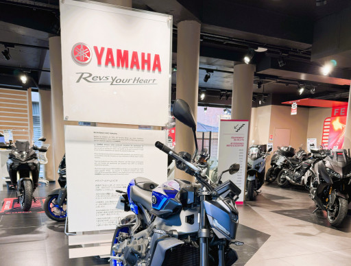 Yamaha MT-09 Y-AMT Full