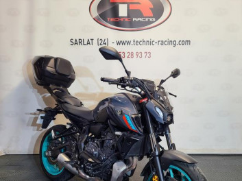 YAMAHA MT-07 A2 / top case / poignée chauffantes