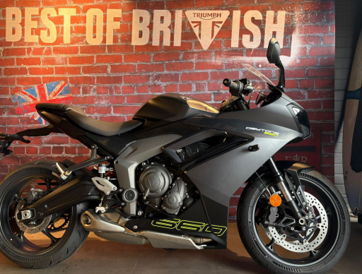 TRIUMPH DAYTONA 660 (500€ d