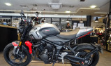 TRIUMPH TRIDENT 660