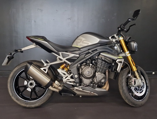 TRIUMPH SPEED TRIPLE 1200 RS