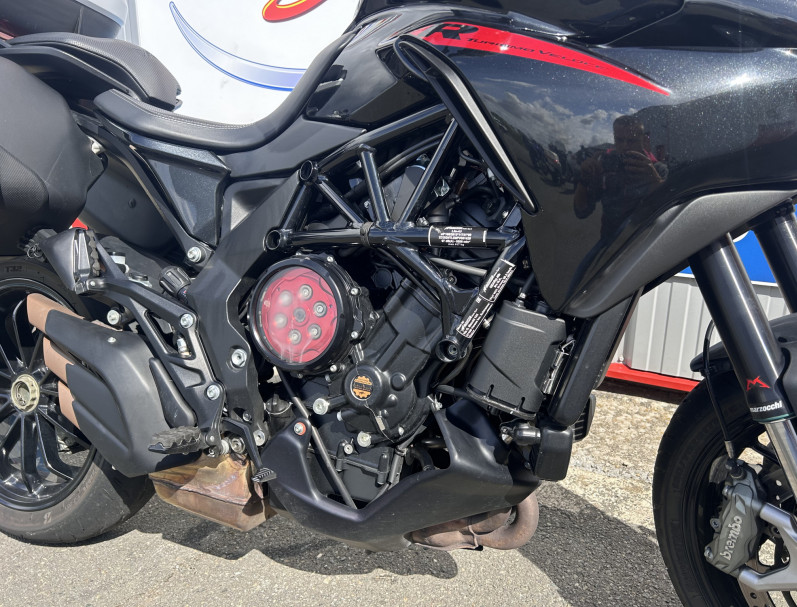 MV AGUSTA TURISMO VELOCE R 800