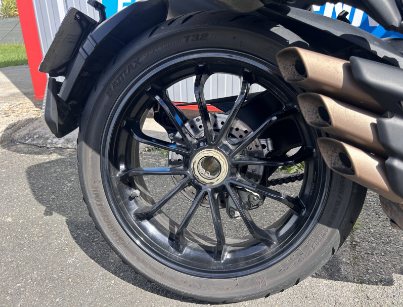 MV AGUSTA TURISMO VELOCE R 800