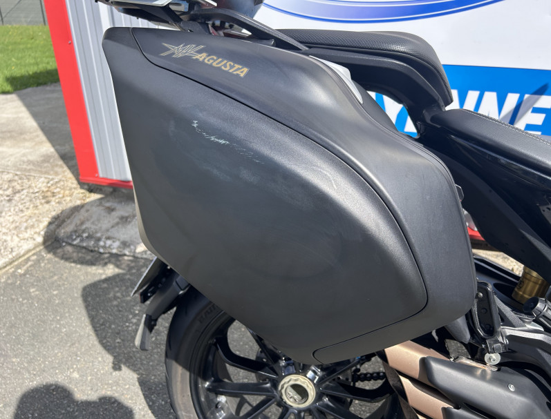 MV AGUSTA TURISMO VELOCE R 800