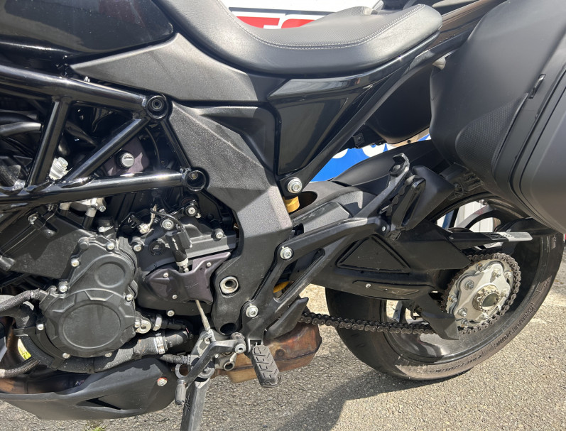 MV AGUSTA TURISMO VELOCE R 800