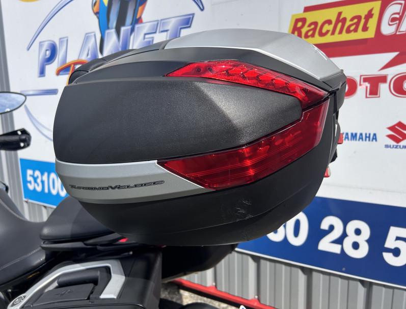 MV AGUSTA TURISMO VELOCE R 800