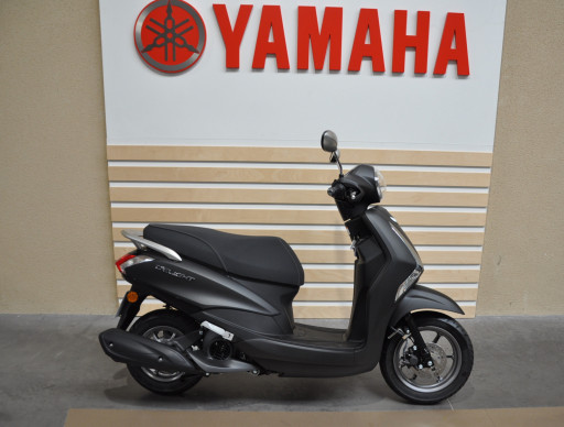 YAMAHA D