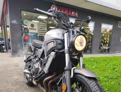YAMAHA XSR 700