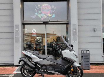 YAMAHA XP T-MAX 560 TECH MAX