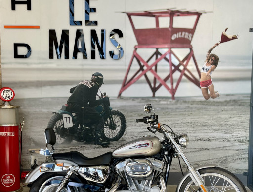 HARLEY-DAVIDSON SPORTSTER 883