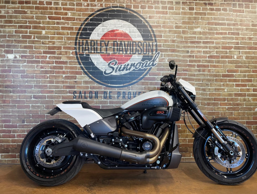 HARLEY-DAVIDSON SOFTAIL FXDR 1868