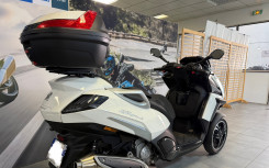 PEUGEOT METROPOLIS 400