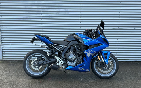 SUZUKI GSX-8R 1ERE MAIN 7.540KM 