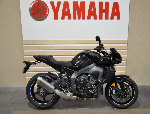 YAMAHA MT-10