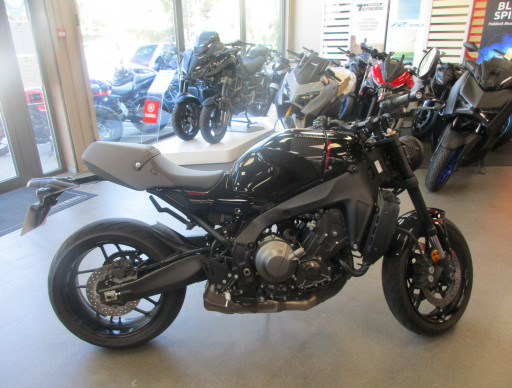 YAMAHA XSR 900
