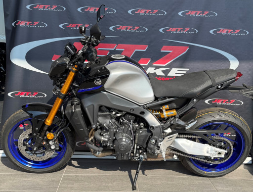 YAMAHA MT-09 SP DE DIRECTION 