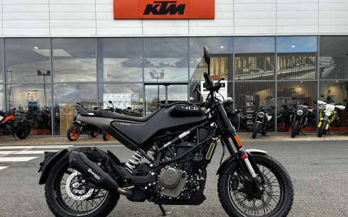 HUSQVARNA SVARTPILEN 401 A2