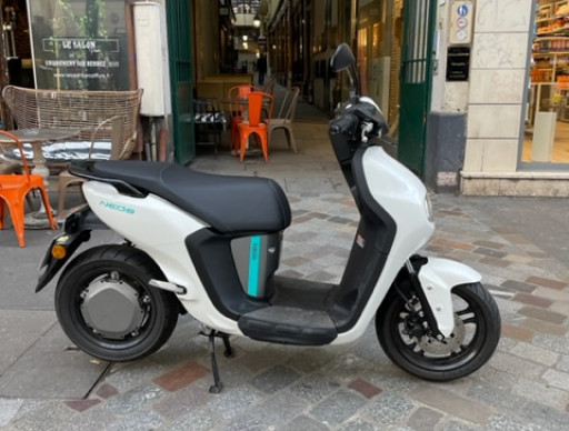 YAMAHA NEO