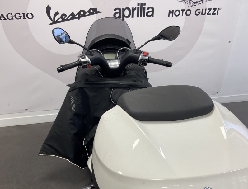 PIAGGIO MP3 300 HPE ABS ASR 2019
