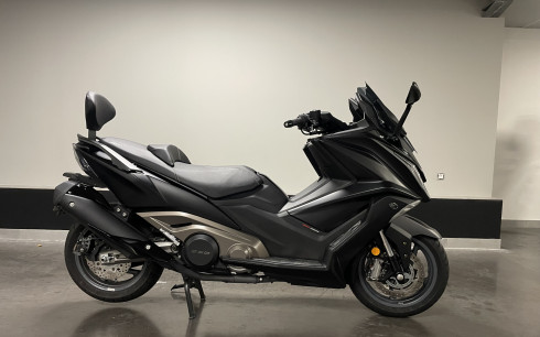 KYMCO AK 550