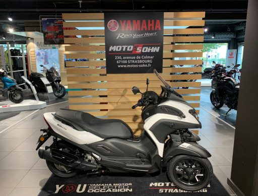 YAMAHA TRICITY 300