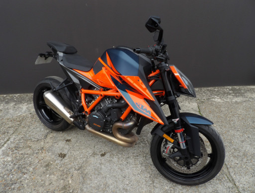 KTM 1290 SUPER DUKE R SUPERDUKE R SUPERDUKE 1290 R
