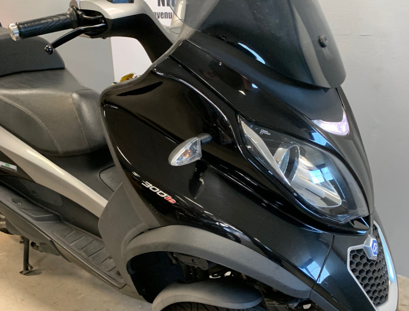 PIAGGIO MP3 300 LT ABS