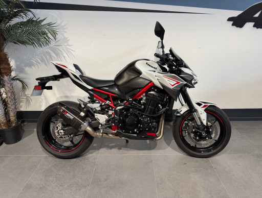 KAWASAKI Z 900