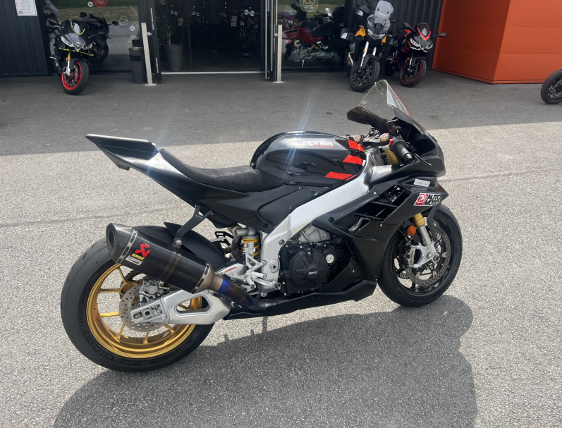 APRILIA RSV4 1100