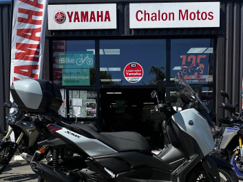 YAMAHA XMAX 125 TECH MAX + 