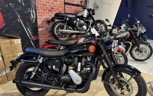 BSA SHADOW BLACK