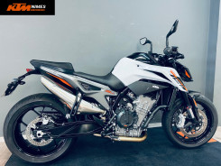KTM 790 DUKE ABS 2024 - 450 KM - (95€ / mois)*